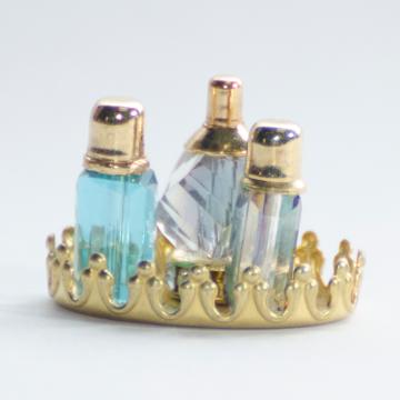 1:24, 1/2" Scale Dollhouse Miniature Oval Perfume Tray w/3 Bottles